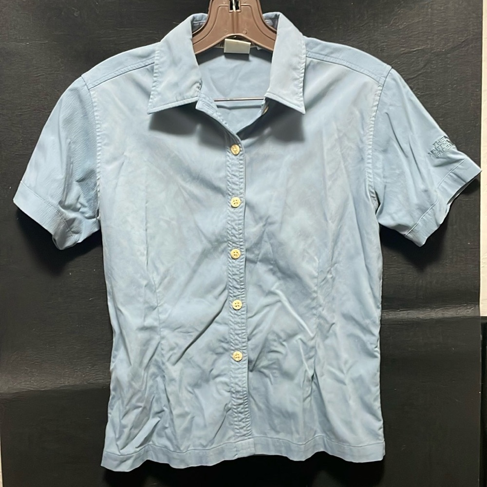 Women’s North Face Tekware Technology Button Fown T Shirt